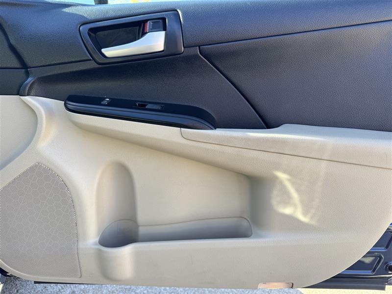 Toyota Camry LE 2014