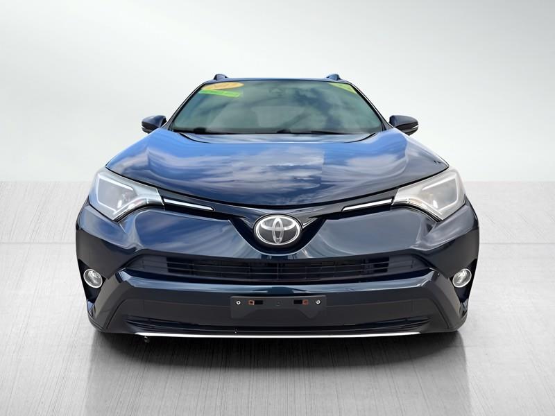 Toyota RAV4 XLE AWD 2017