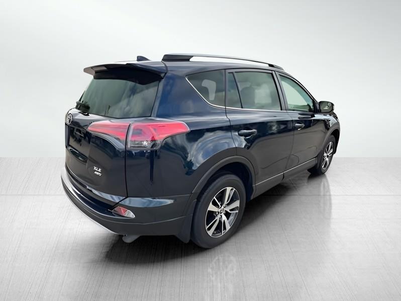 Toyota RAV4 XLE AWD 2017