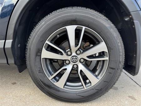 Toyota RAV4 XLE AWD 2017