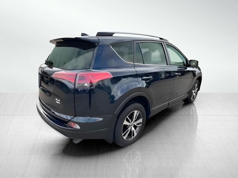 Toyota RAV4 XLE AWD 2017