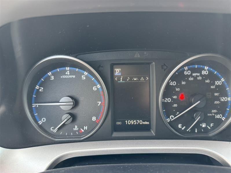 Toyota RAV4 XLE AWD 2017