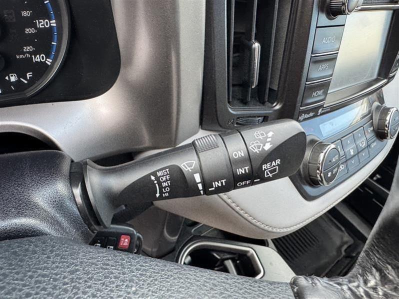 Toyota RAV4 XLE AWD 2017