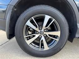 Toyota RAV4 XLE AWD 2017