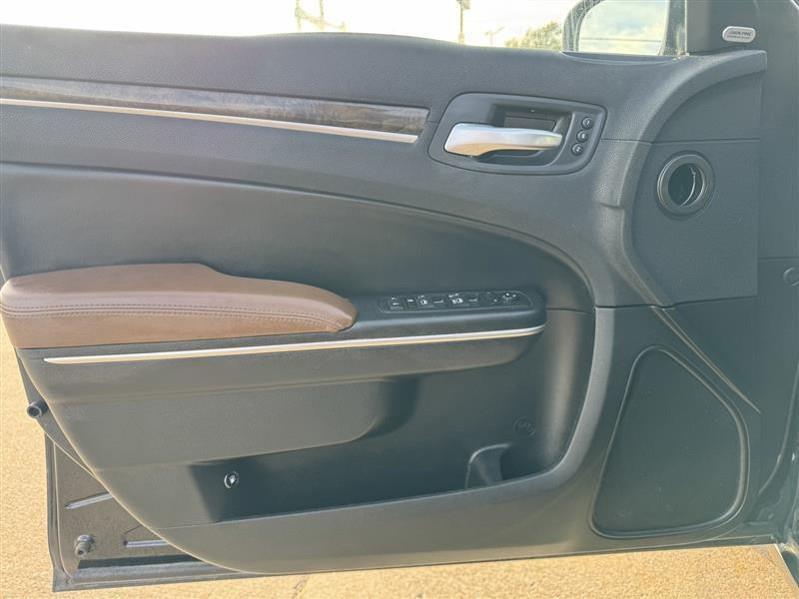 Chrysler 300 Limited RWD 2018