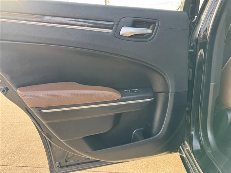 Chrysler 300 Limited RWD 2018