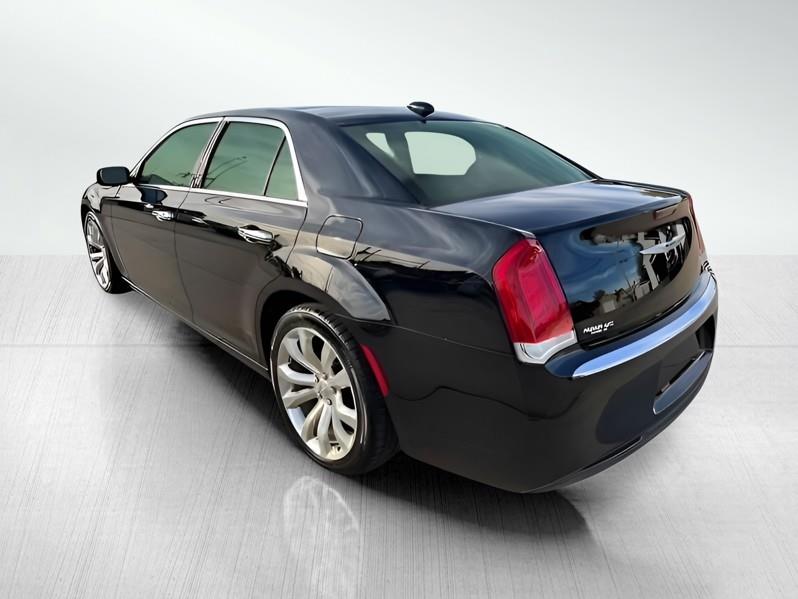 Chrysler 300 Limited RWD 2018