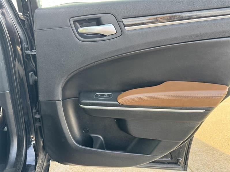 Chrysler 300 Limited RWD 2018