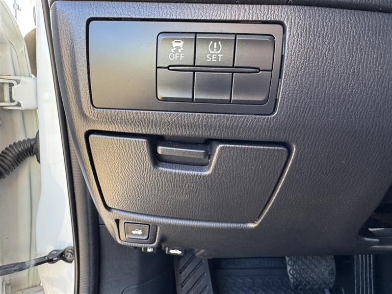 Mazda MAZDA6 i Sport 2015