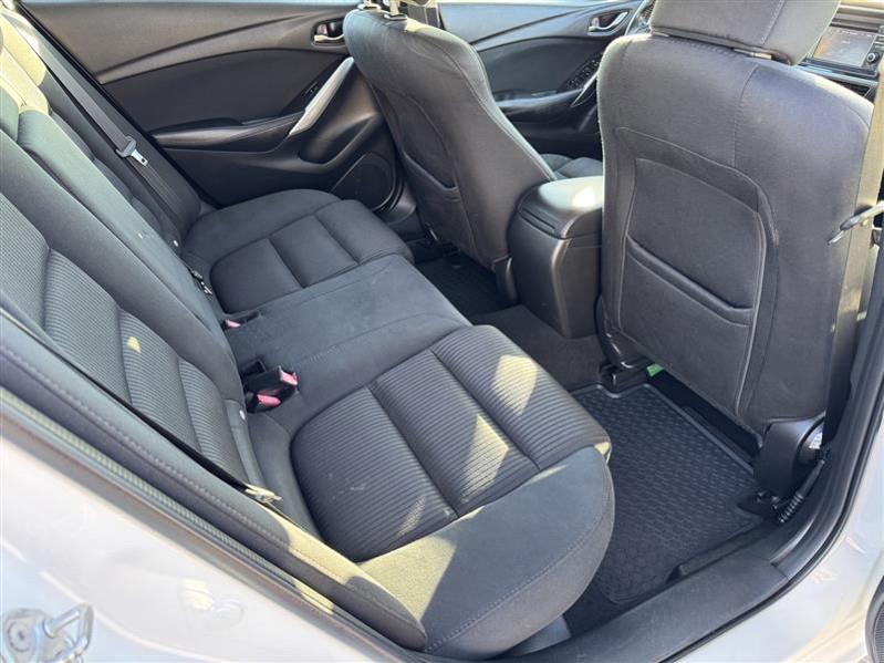 Mazda MAZDA6 i Sport 2015