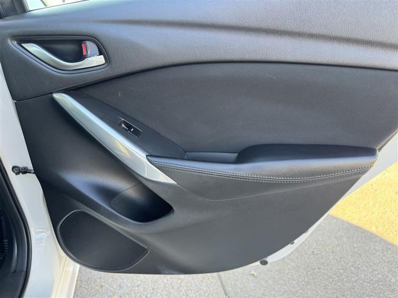 Mazda MAZDA6 i Sport 2015