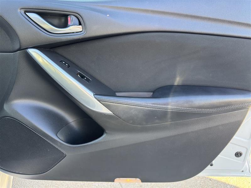 Mazda MAZDA6 i Sport 2015