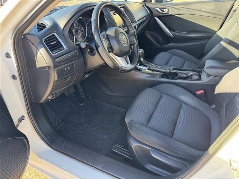 Mazda MAZDA6 i Sport 2015