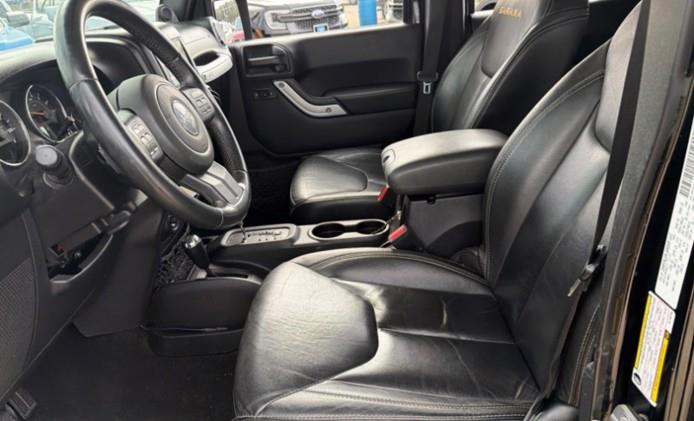 Jeep Wrangler Unlimited Sahara 4WD 2014 Jeep Wrangler Unlimited Sahara 4WD 2014