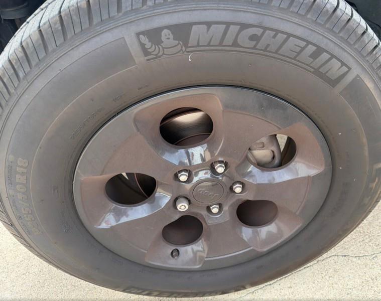 Jeep Wrangler Unlimited Sahara 4WD 2014 Jeep Wrangler Unlimited Sahara 4WD 2014