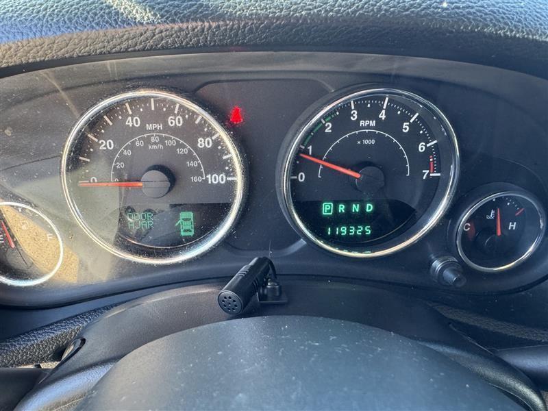 Jeep Wrangler Unlimited Sahara 4WD 2014