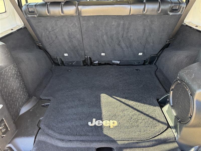 Jeep Wrangler Unlimited Sahara 4WD 2014