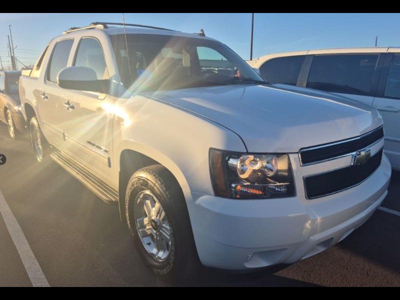 2011 Chevrolet Avalanche LT 4WD