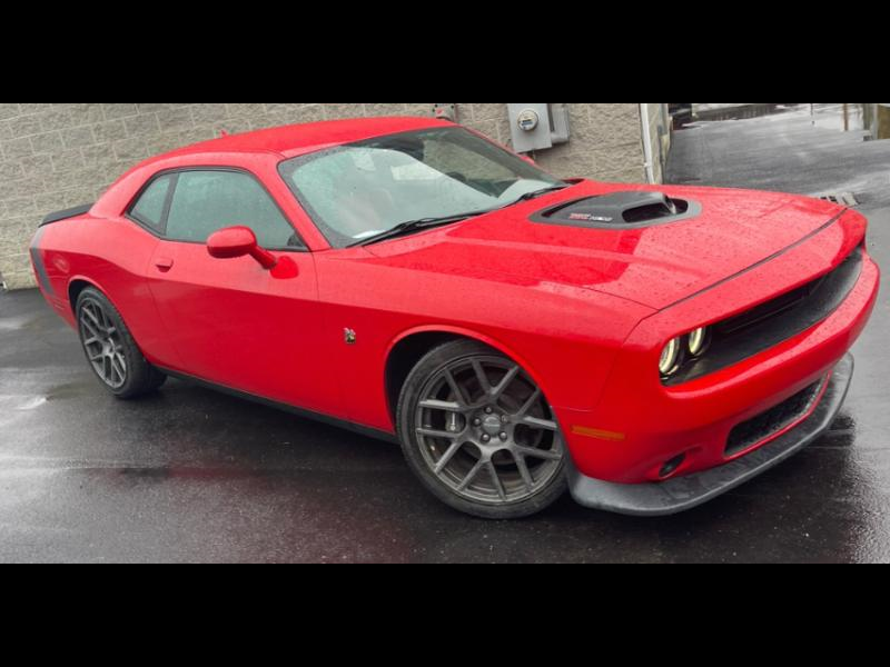 2016 Dodge Challenger 392 Hemi Scat Pack Shaker Coupe