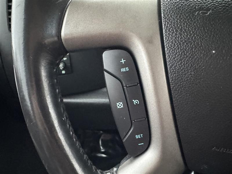 Chevrolet Silverado 1500 LT Crew Cab 4WD 2011