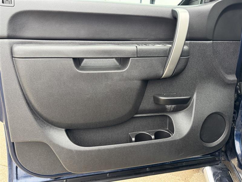 GMC Sierra 1500 SLE Crew Cab 4WD 2011