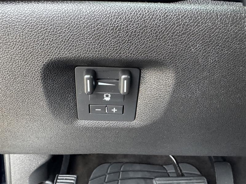 GMC Sierra 1500 SLE Crew Cab 4WD 2011