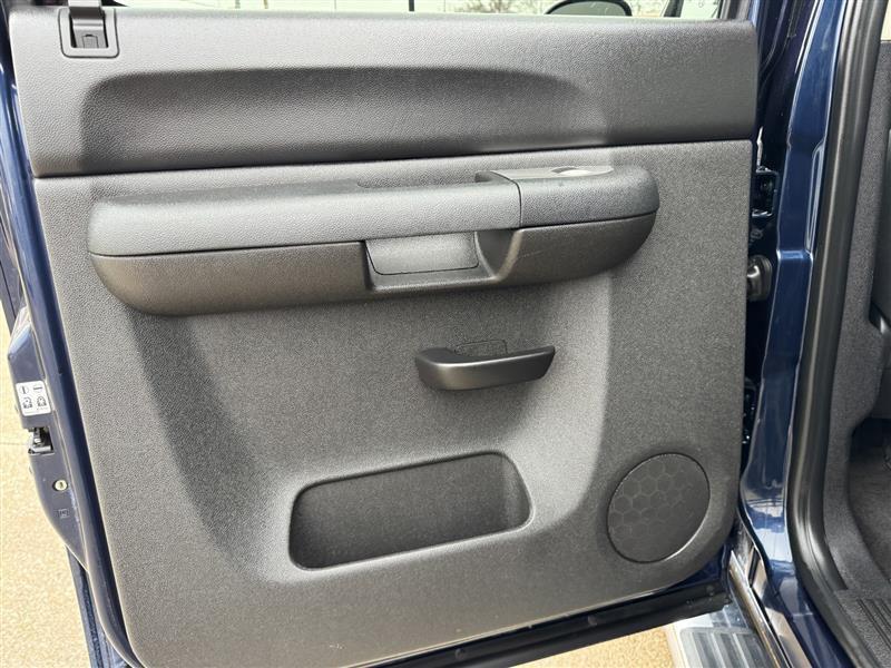 GMC Sierra 1500 SLE Crew Cab 4WD 2011