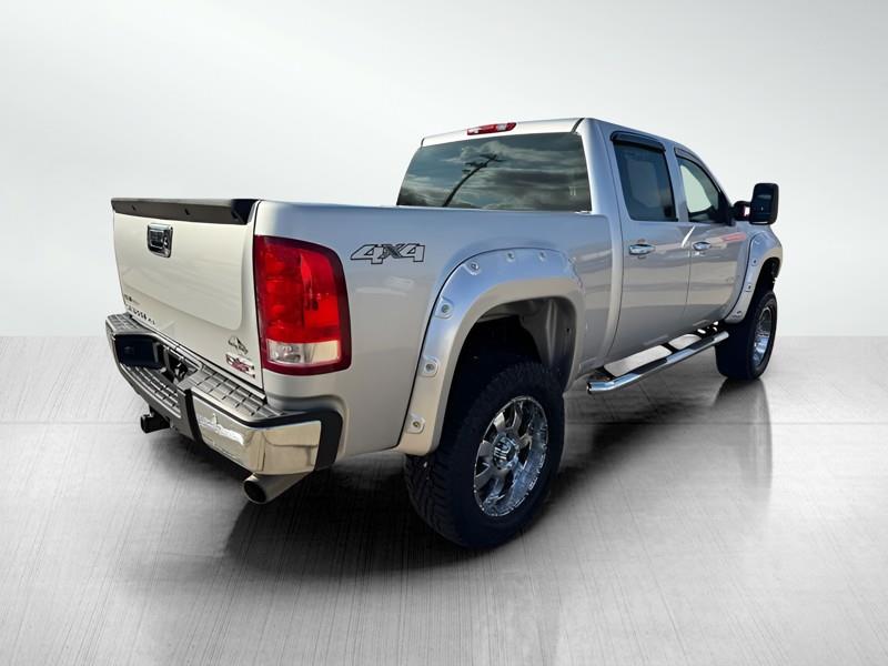 GMC Sierra 1500 SLE Crew Cab 4WD 2011