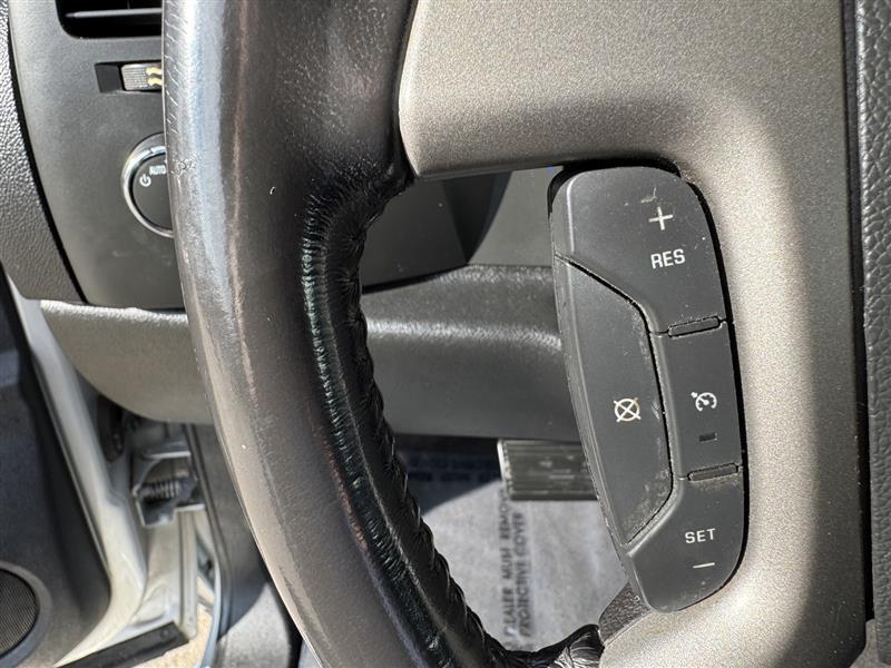 GMC Sierra 1500 SLE Crew Cab 4WD 2011