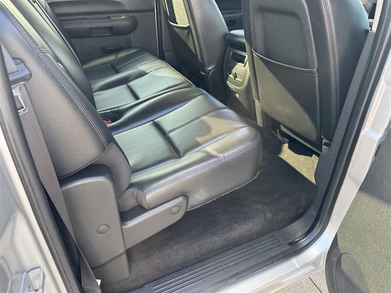 GMC Sierra 1500 SLE Crew Cab 4WD 2011