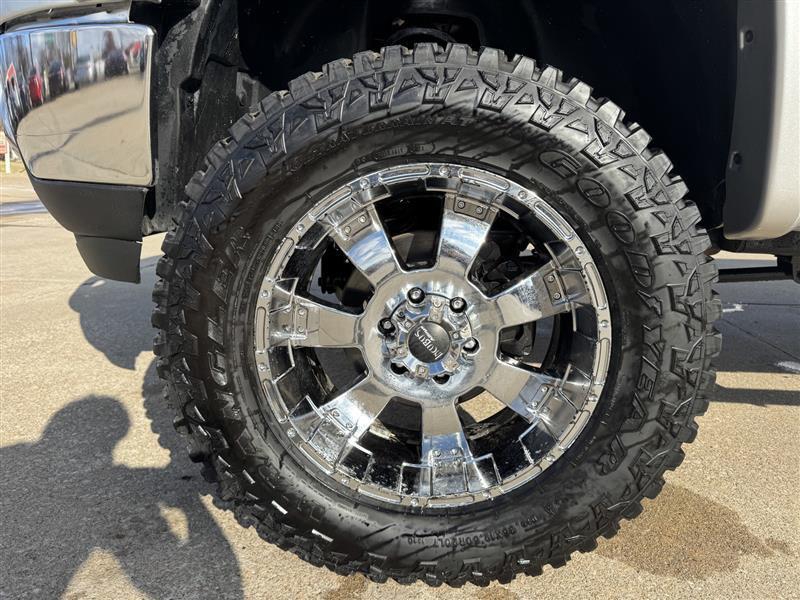 GMC Sierra 1500 SLE Crew Cab 4WD 2011