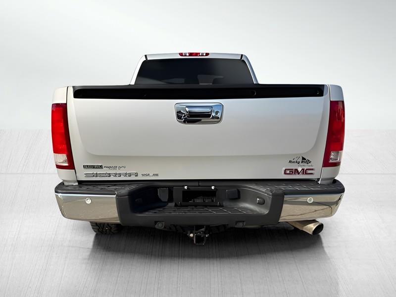 GMC Sierra 1500 SLE Crew Cab 4WD 2011