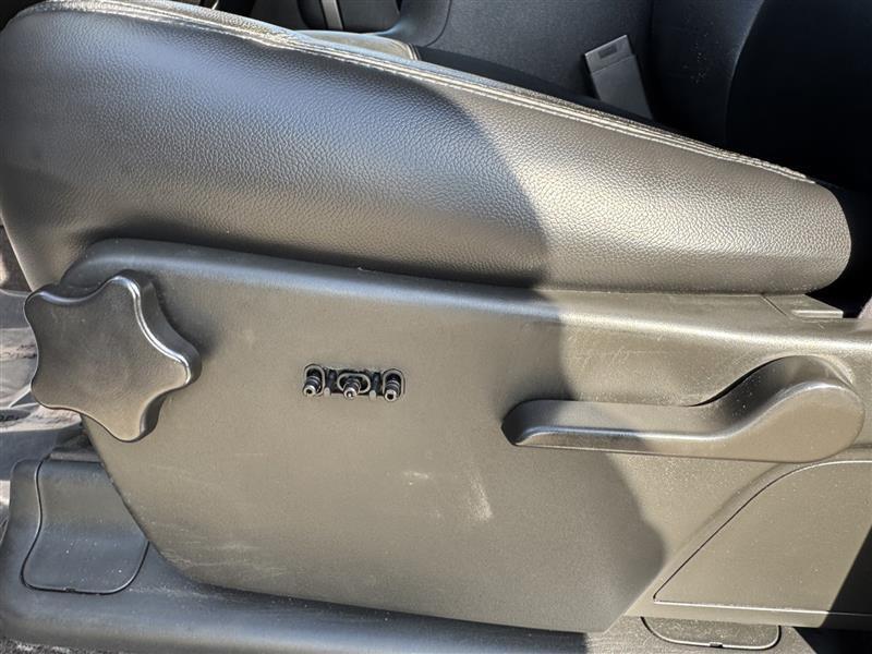 GMC Sierra 1500 SLE Crew Cab 4WD 2011