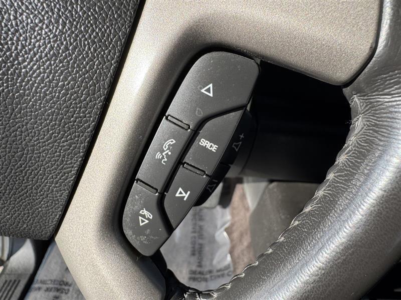 GMC Sierra 1500 SLE Crew Cab 4WD 2011