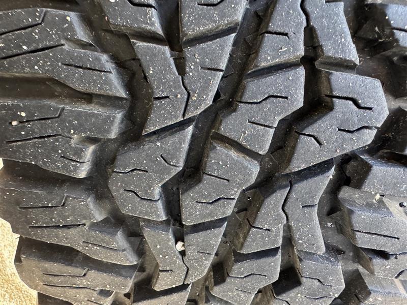 GMC Sierra 1500 SLE Crew Cab 4WD 2011