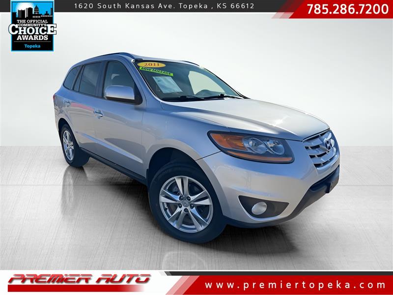 2011 Hyundai Santa Fe SE's photo