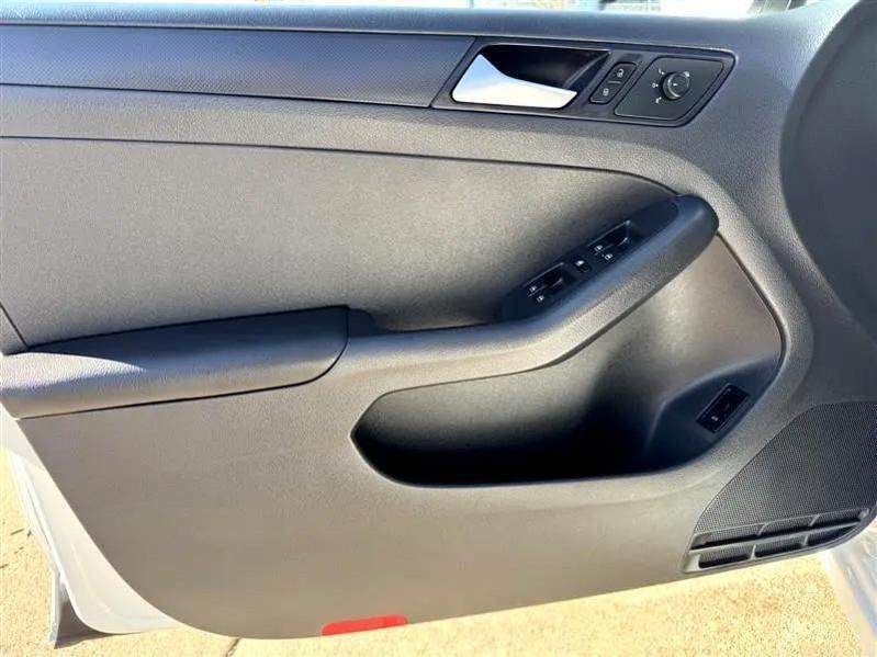 Volkswagen Jetta 1.4T S w/Technology 6A 2016