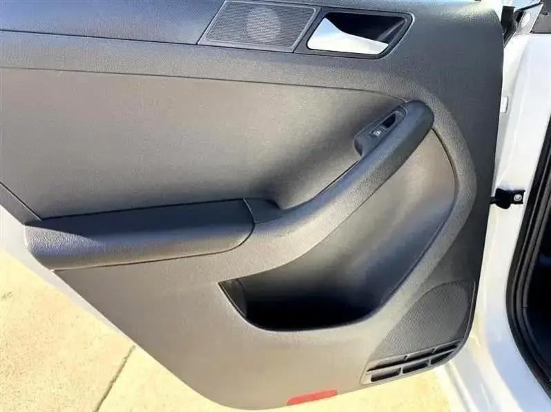 Volkswagen Jetta 1.4T S w/Technology 6A 2016