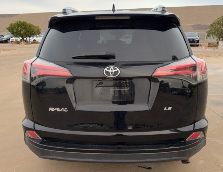 Toyota RAV4 LE FWD 2016