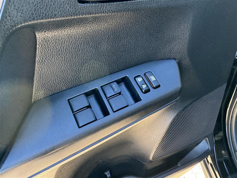 Toyota RAV4 LE FWD 2016