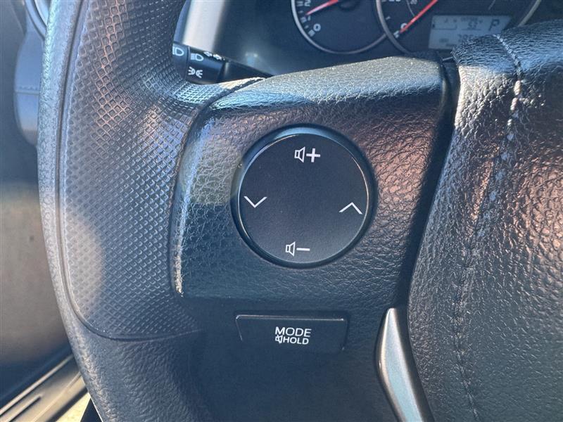 Toyota RAV4 LE FWD 2016