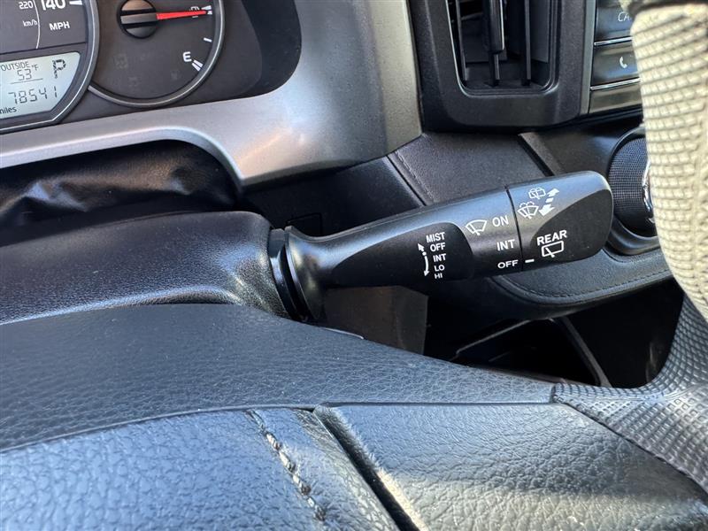 Toyota RAV4 LE FWD 2016