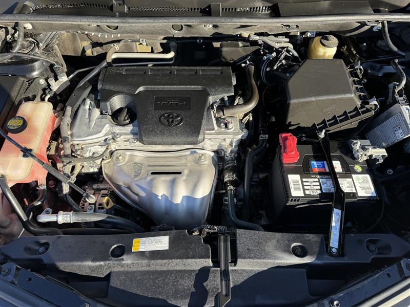 Toyota RAV4 LE FWD 2016