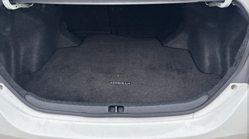 Toyota Corolla L 2015