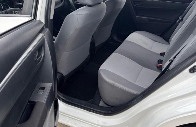 Toyota Corolla L 2015