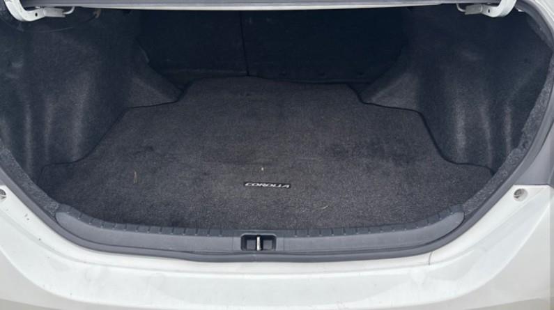 Toyota Corolla L 2015