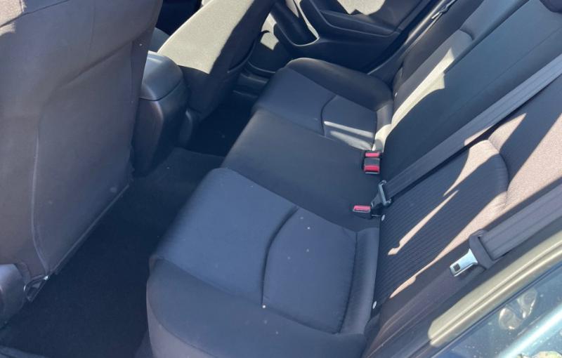 Mazda MAZDA3 i Sport 2015