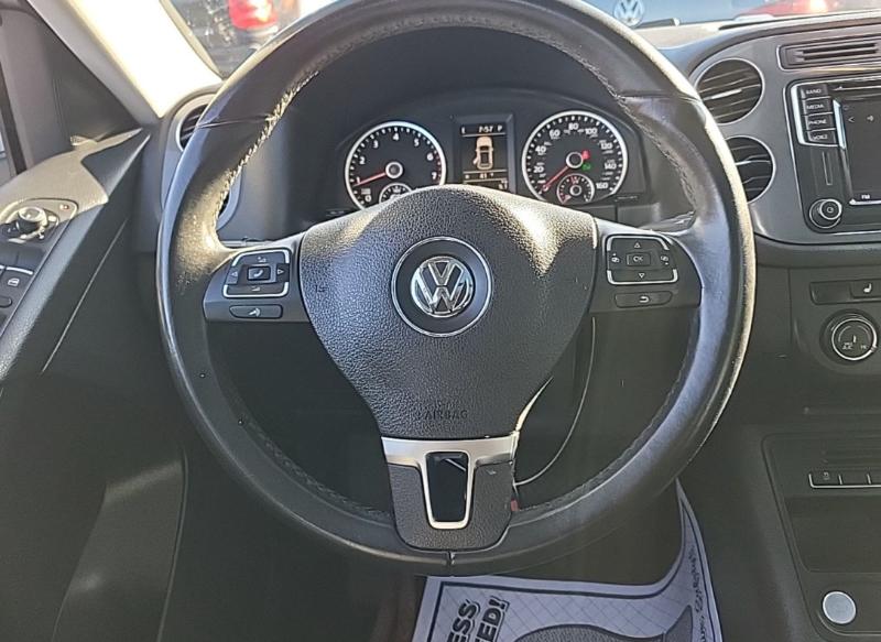 Volkswagen Tiguan SE 2016
