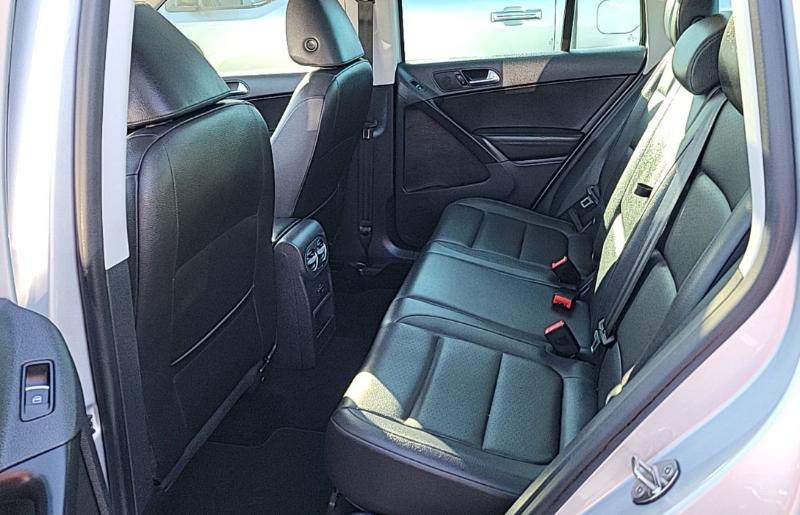 Volkswagen Tiguan SE 2016