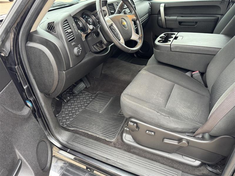 Chevrolet Silverado 1500 LT Crew Cab 4WD 2012